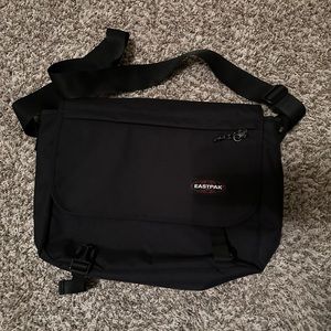 Eastpak Messenger Bag